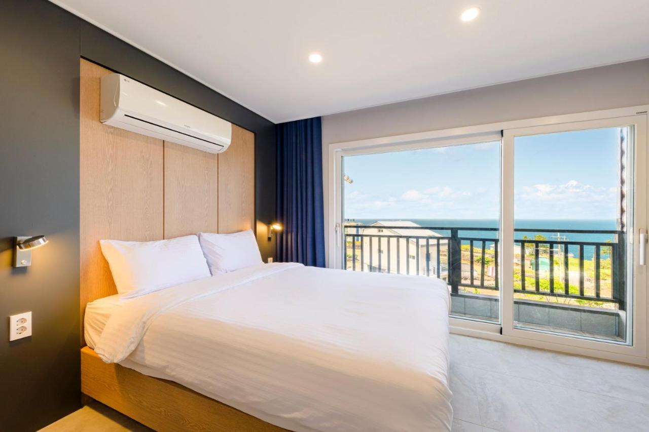 Cadelhas Hotel Jeju Bagian luar foto