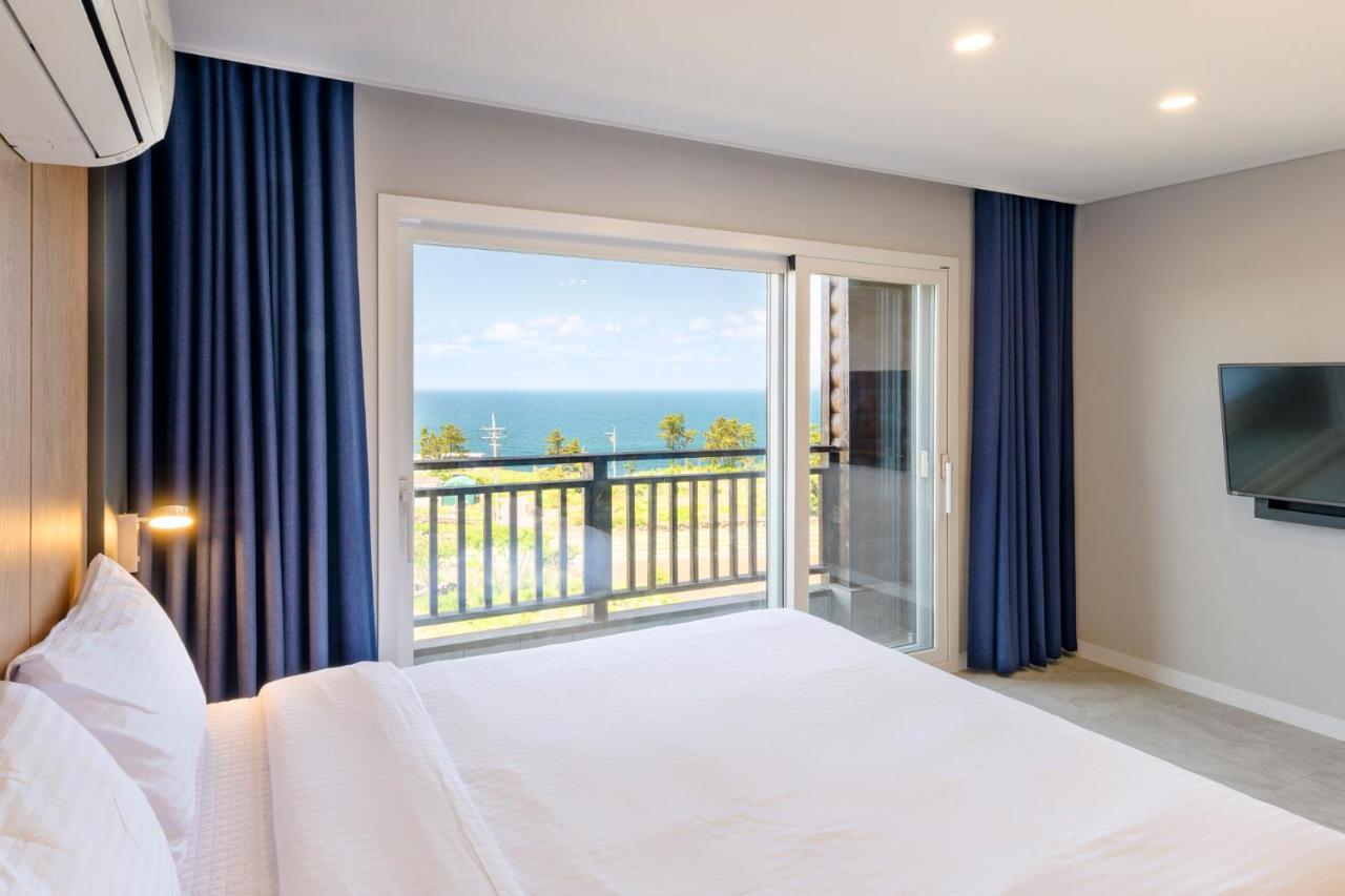 Cadelhas Hotel Jeju Bagian luar foto