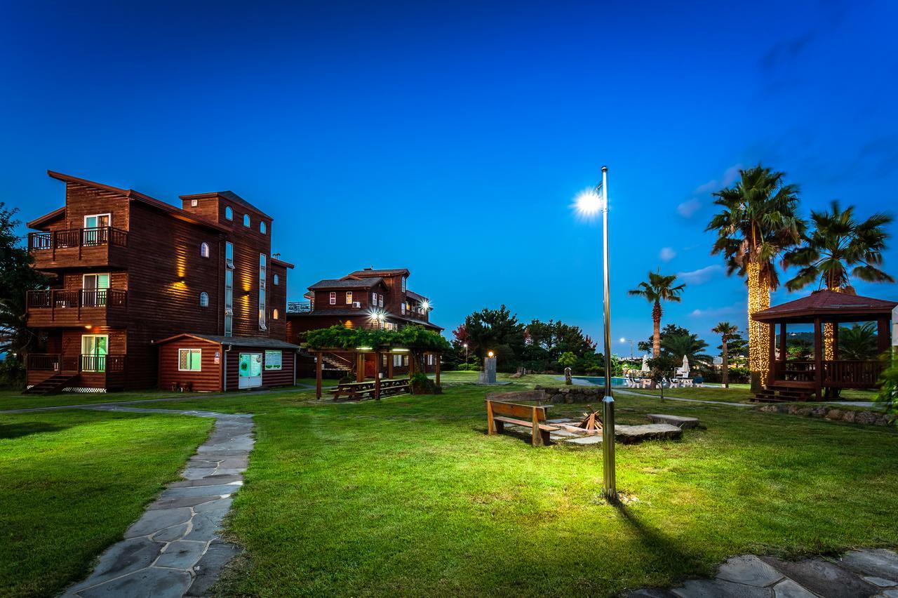 Cadelhas Hotel Jeju Bagian luar foto