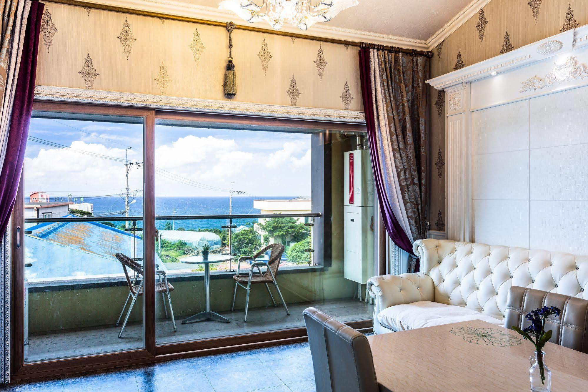 Cadelhas Hotel Jeju Bagian luar foto